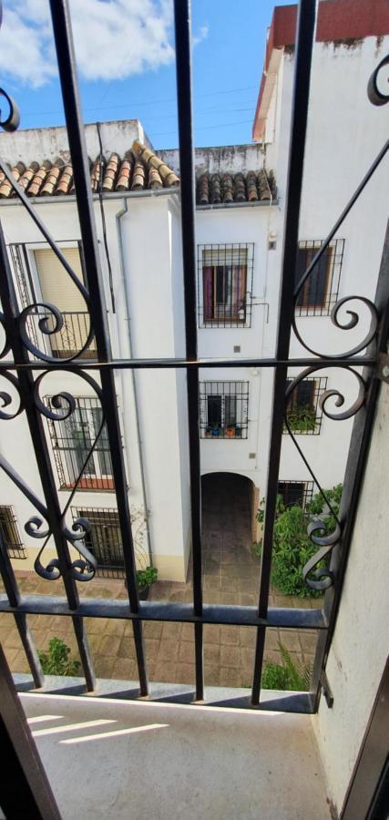Apartamento Acogedor En Los Patios De San Basilio กอร์โดบา ภายนอก รูปภาพ